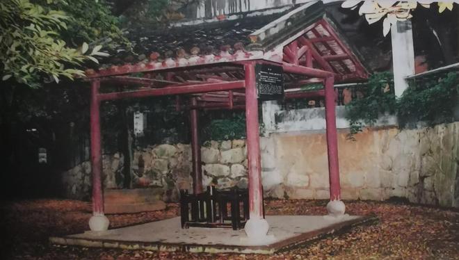 的儿子孙子曾孙穿越百年坐在他座位新葡京这是毛主席最早3张学生照他(图1)